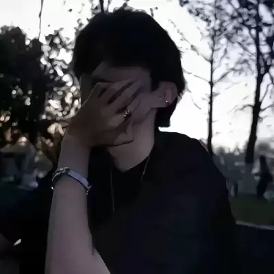 苍傲玉